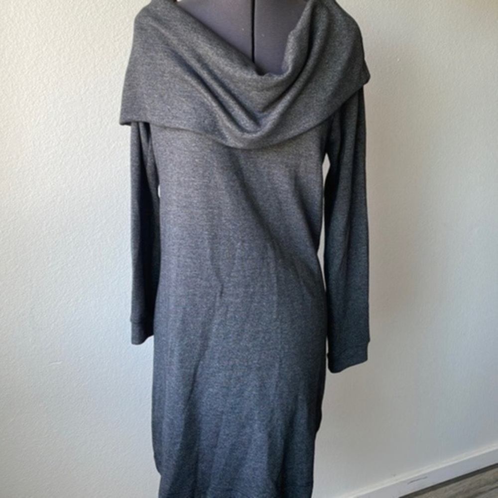 NWT Splendid dress size large Gray sweater cowell neck